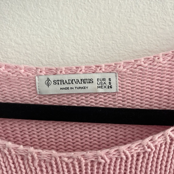 Stradivarius pink off the shoulder sweater size small - Picture 2 of 4